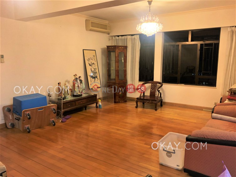 Unique 3 bedroom on high floor with rooftop & parking | For Sale | Kerin Court 嘉鳴閣 Sales Listings