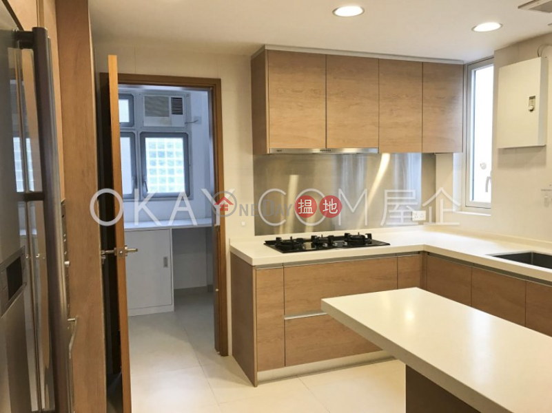 HK$ 39M | Mirror Marina Western District, Gorgeous 4 bedroom with rooftop, balcony | For Sale