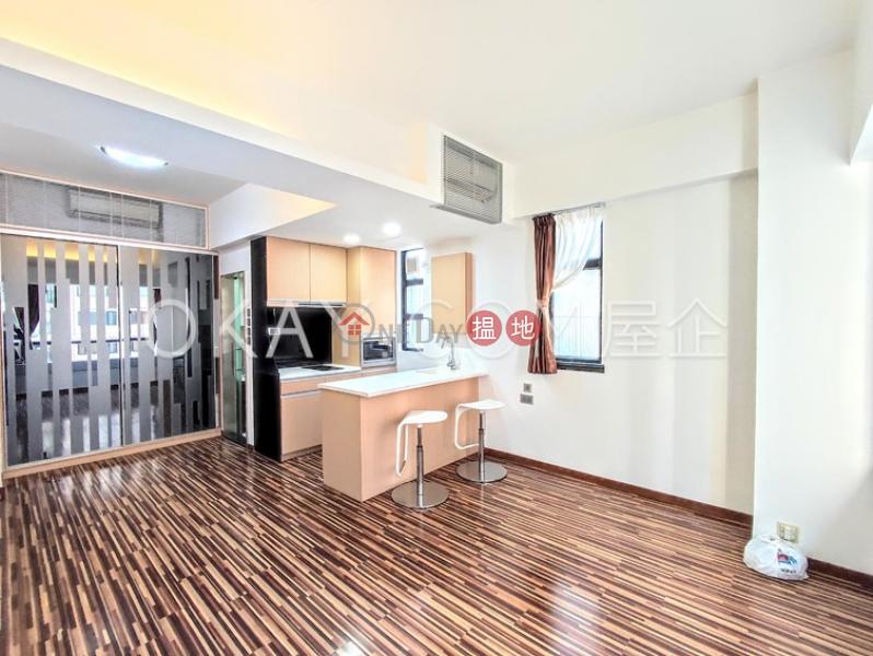 Lovely in Mid-levels Central | For Sale, St Louis Mansion 雨時大廈 Sales Listings | Central District (OKAY-S157910)