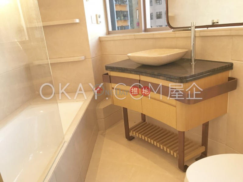 Elegant 3 bedroom with sea views & balcony | For Sale, 37 Cadogan Street | Western District Hong Kong Sales HK$ 22.5M