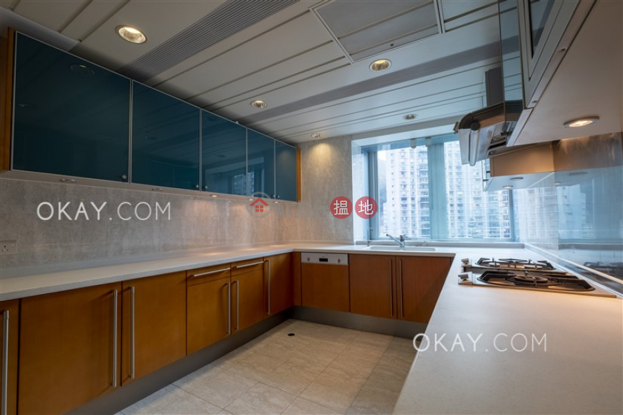 Gorgeous 4 bedroom with parking | Rental, High Cliff 曉廬 Rental Listings | Wan Chai District (OKAY-R57173)