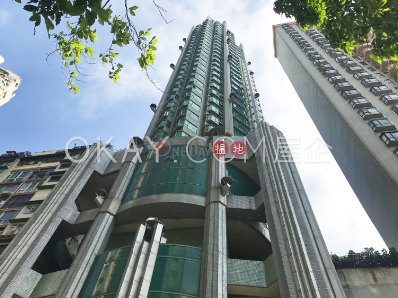 HK$ 13.8M | Y.I Wan Chai District | Luxurious 2 bedroom with sea views & parking | For Sale