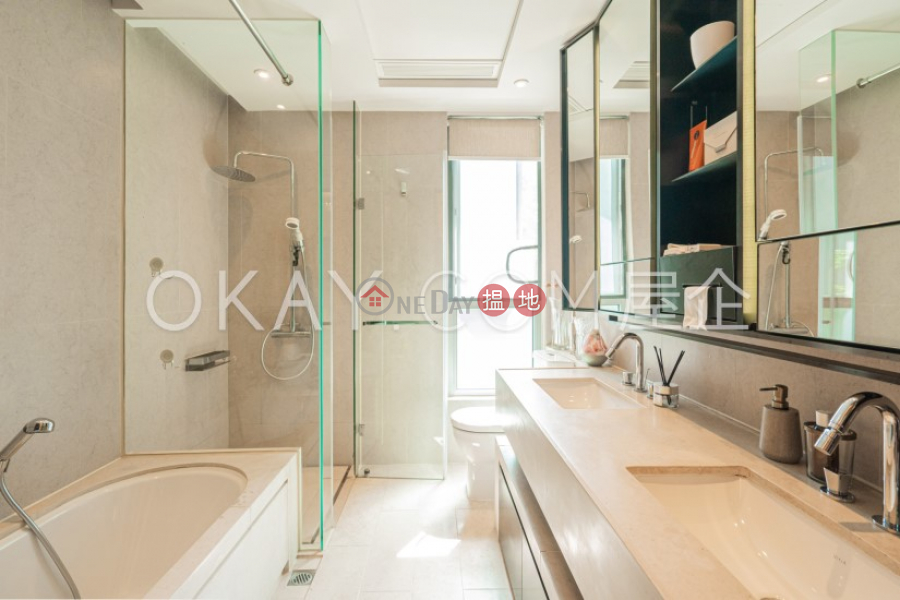 Charming 3 bedroom with balcony | For Sale | Mount Pavilia Tower 8 傲瀧 8座 Sales Listings