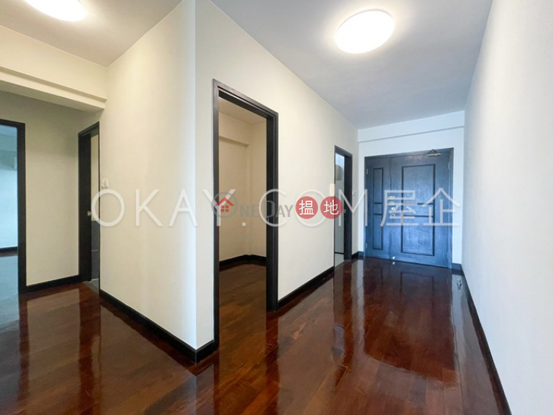 HK$ 52,000/ month The Regalis, Western District Stylish 3 bedroom with parking | Rental