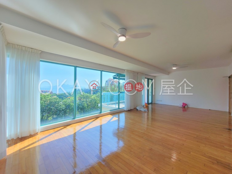 HK$ 29M, Discovery Bay, Phase 12 Siena Two, Block 18 Lantau Island Lovely 3 bedroom on high floor with sea views & terrace | For Sale
