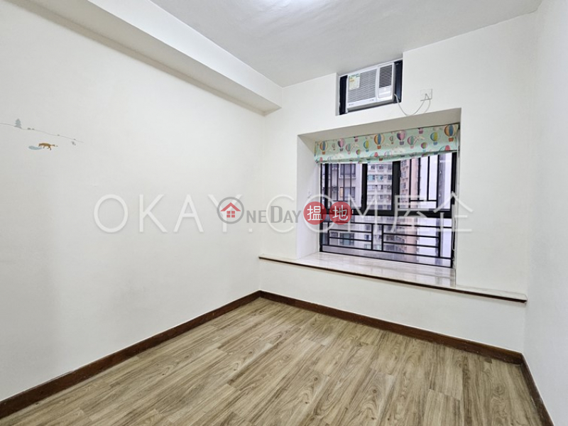 HK$ 36,000/ month Blessings Garden, Western District Luxurious 3 bedroom in Mid-levels West | Rental