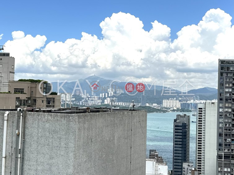 Property Search Hong Kong | OneDay | Residential | Rental Listings Lovely 1 bedroom on high floor with rooftop & balcony | Rental