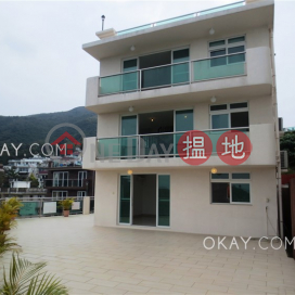 Beautiful house with sea views & parking | Rental | Tai Hang Hau Village 大坑口村 _0