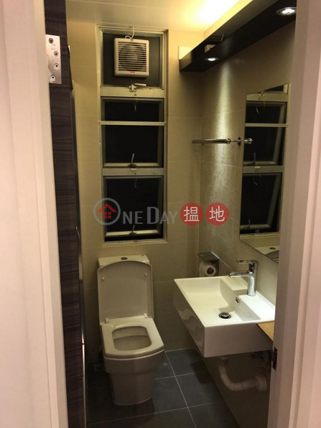 Flat for Rent in Low Block Vincent Mansion, Wan Chai | Low Block Vincent Mansion 永星苑低座 Rental Listings