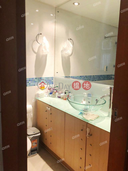 HK$ 880萬-富臨軒西區-實用兩房，特大露台《富臨軒買賣盤》