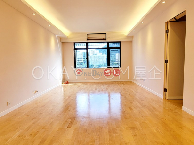 Efficient 3 bedroom on high floor with parking | For Sale | Villa Lotto 樂陶苑 Sales Listings