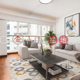 Nicely kept 3 bedroom with parking | Rental | Prosperous Height 嘉富臺 _0