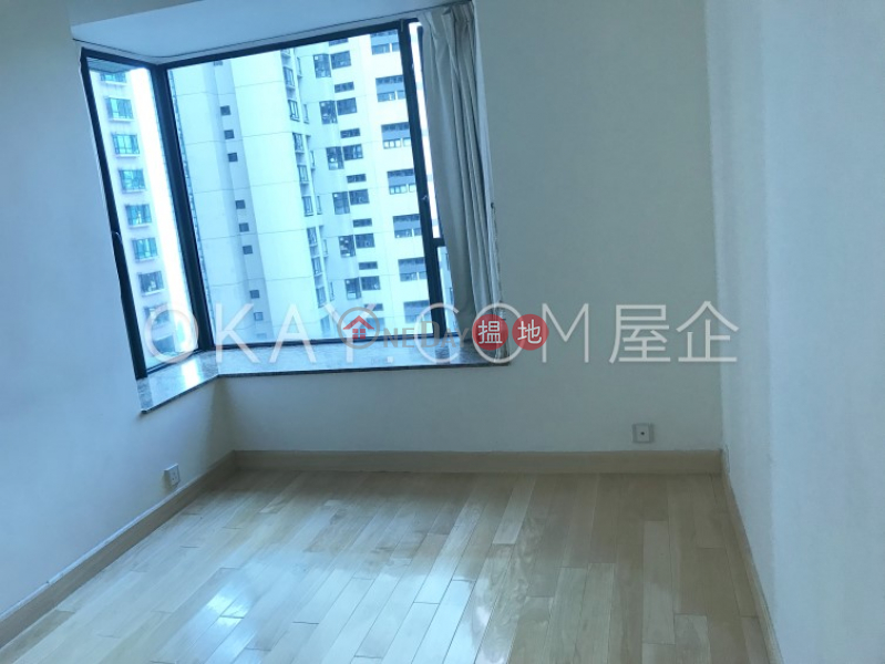 HK$ 29,000/ month Hillsborough Court, Central District | Rare 2 bedroom in Mid-levels Central | Rental