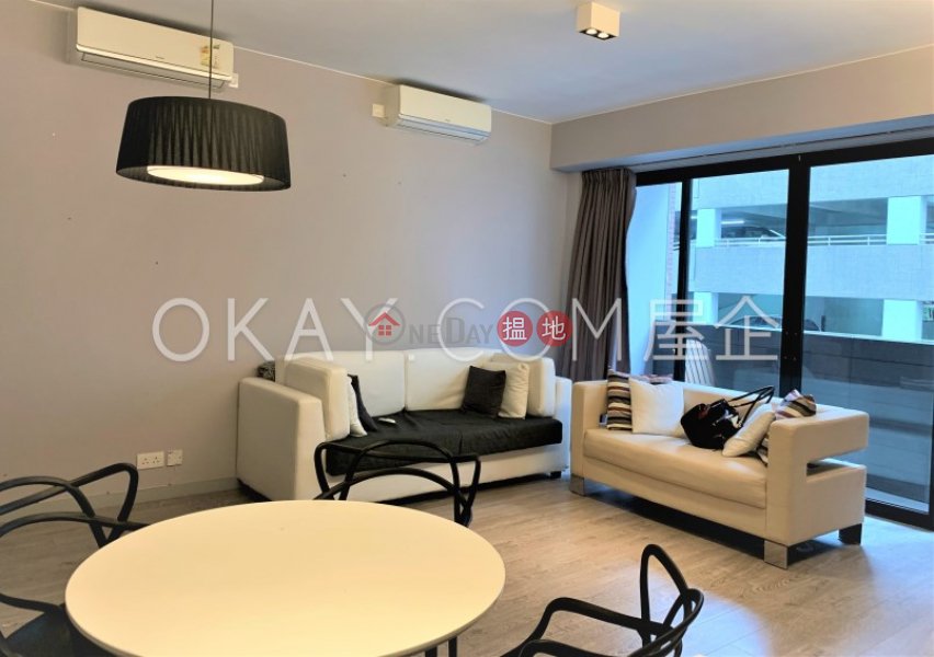 Rare 2 bedroom with balcony | For Sale, Jing Tai Garden Mansion 正大花園 Sales Listings | Western District (OKAY-S91613)