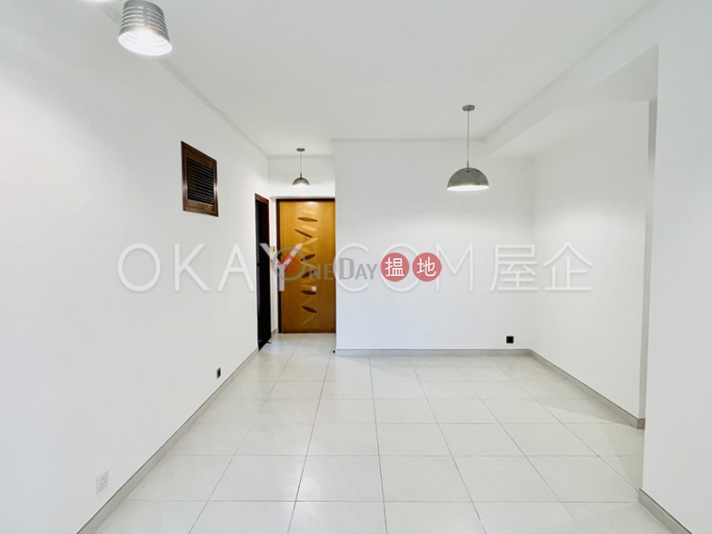Elegant 2 bedroom in Mid-levels Central | For Sale | Hillsborough Court 曉峰閣 Sales Listings