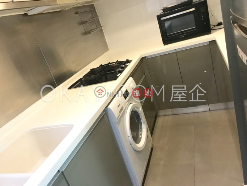 HK$ 42,000/ month Island Crest Tower 2, Western District Stylish 3 bedroom with balcony | Rental