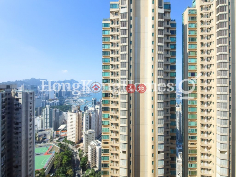 Property Search Hong Kong | OneDay | Residential | Rental Listings | 3 Bedroom Family Unit for Rent at Broadview Terrace