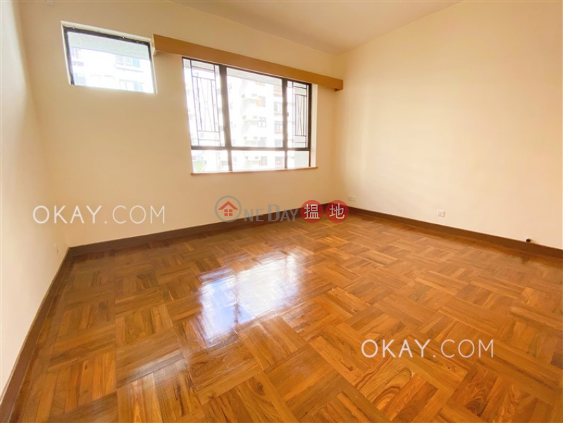 Rare 3 bedroom with balcony & parking | Rental | The Crescent Block B 仁禮花園 B座 Rental Listings