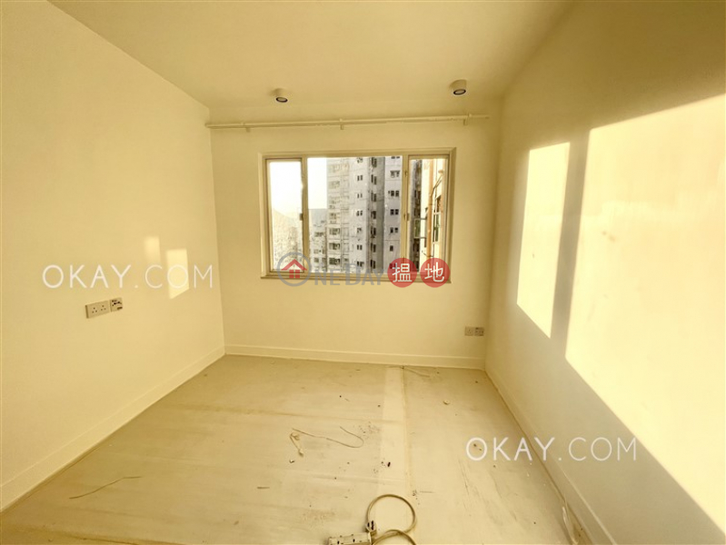 Property Search Hong Kong | OneDay | Residential, Rental Listings | Intimate 2 bedroom on high floor with parking | Rental