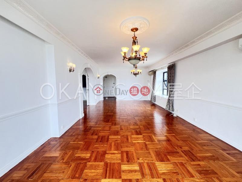 Stylish 3 bedroom on high floor with balcony & parking | Rental | Beverly Hill 比華利山 Rental Listings