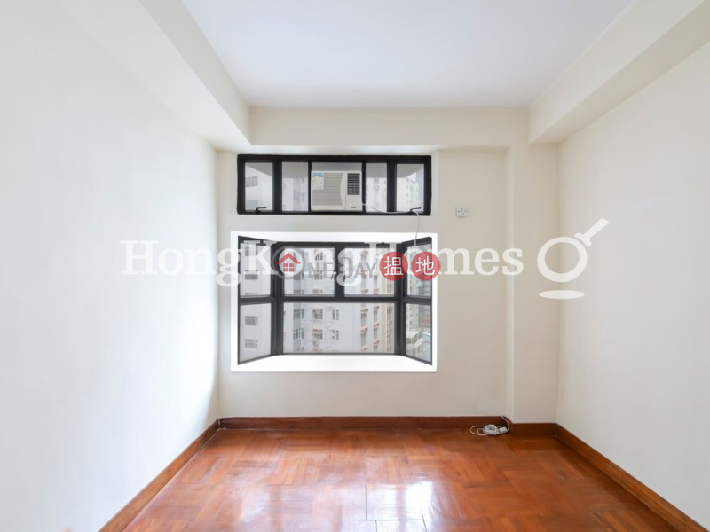 3 Bedroom Family Unit for Rent at Sun and Moon Building | Sun and Moon Building 日月大廈 Rental Listings