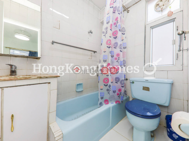 Property Search Hong Kong | OneDay | Residential Rental Listings | 3 Bedroom Family Unit for Rent at Kam Kin Mansion