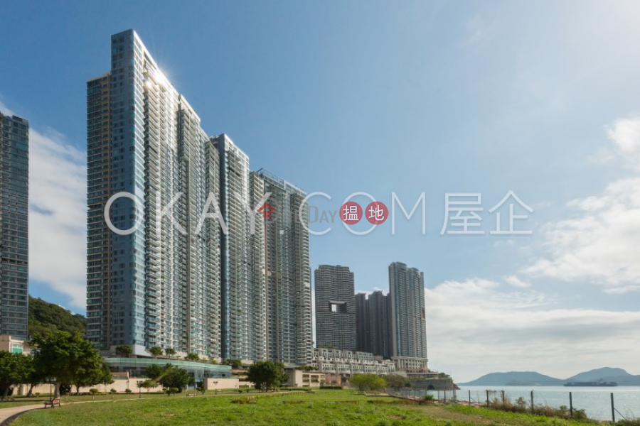 HK$ 33M Phase 2 South Tower Residence Bel-Air Southern District | Stylish 3 bedroom on high floor with balcony & parking | For Sale