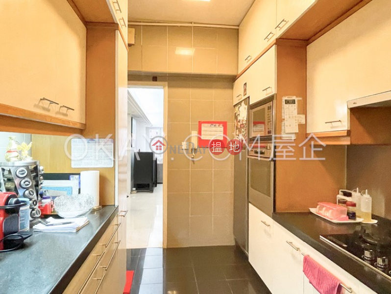 HK$ 40M, Hilltop Mansion Eastern District Efficient 4 bedroom with parking | For Sale
