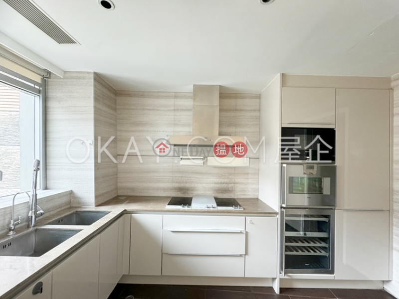 HK$ 125,000/ month Tower 4 The Lily Southern District Beautiful 3 bedroom with parking | Rental