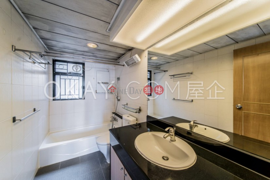 HK$ 19.9M | The Grand Panorama, Western District Nicely kept 3 bedroom in Mid-levels West | For Sale