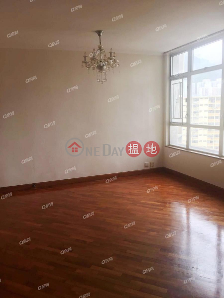 Property Search Hong Kong | OneDay | Residential Sales Listings South Horizons Phase 4, Pak King Court Block 31 | 2 bedroom Mid Floor Flat for Sale