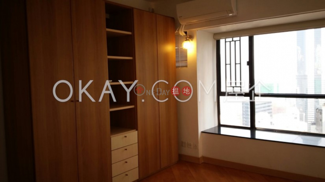 Nicely kept 3 bedroom with sea views | For Sale, 10 Robinson Road | Western District | Hong Kong, Sales | HK$ 23.8M