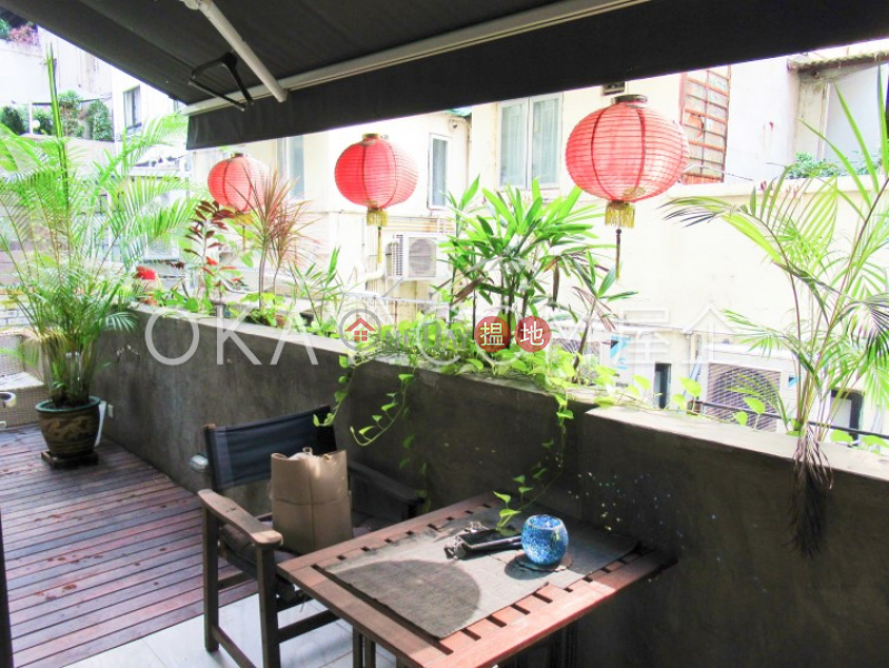 Practical with terrace in Sheung Wan | Rental | Tai Kei House 太基樓 Rental Listings
