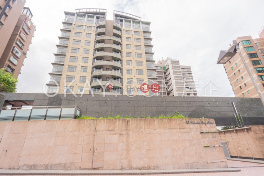 Efficient 4 bedroom with balcony & parking | Rental | The Rozlyn The Rozlyn Rental Listings