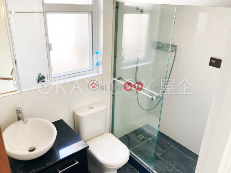 HK$ 60,000/ month, Block 8 Casa Bella | Sai Kung | Lovely 3 bedroom on high floor with parking | Rental