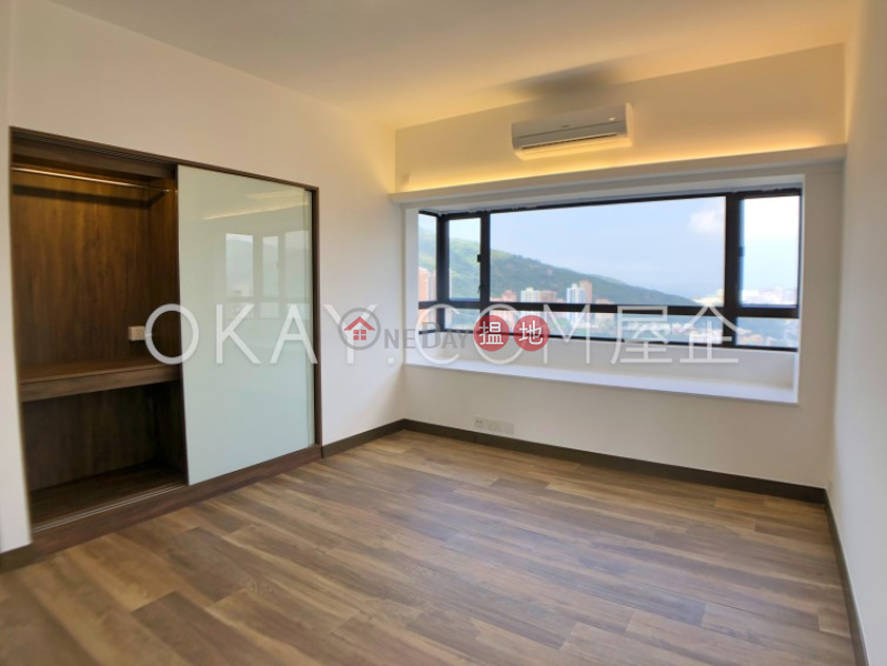 Stylish 3 bedroom on high floor with balcony & parking | Rental | Shatin 33 碧霞花園 Rental Listings