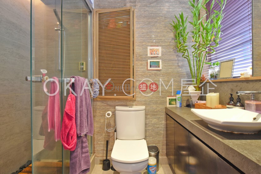 Nicely kept 1 bedroom with terrace & balcony | Rental | Centrestage 聚賢居 Rental Listings
