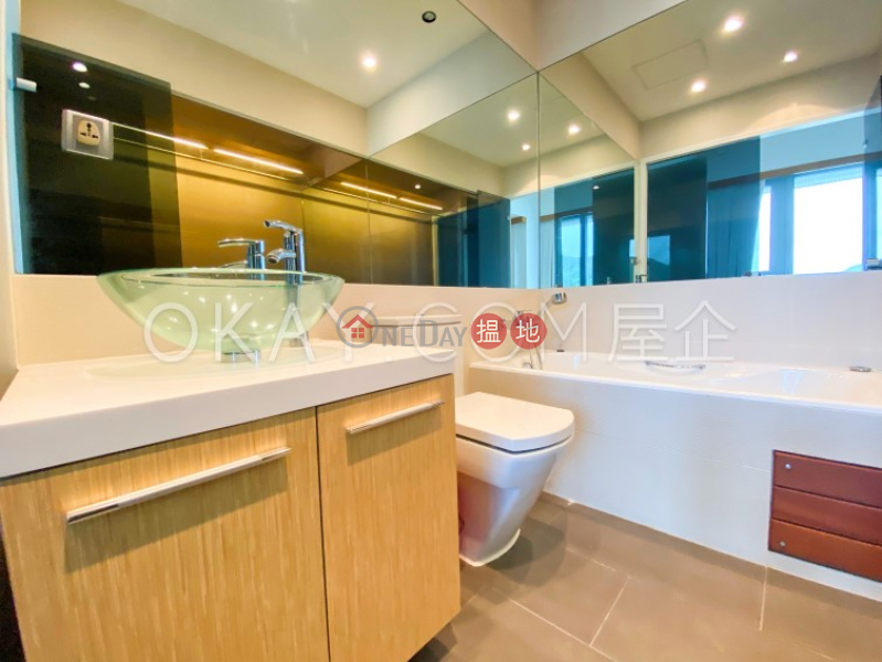 Property Search Hong Kong | OneDay | Residential | Sales Listings | Luxurious 2 bedroom on high floor with sea views | For Sale