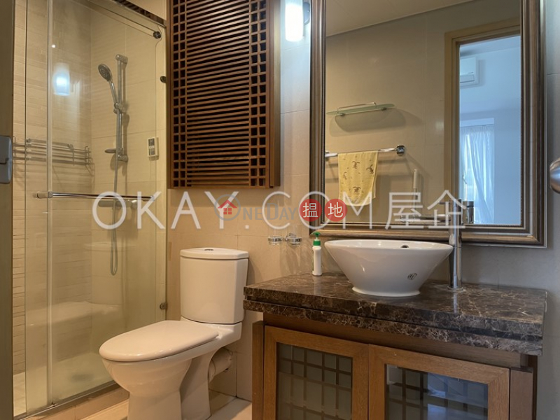Stylish 3 bed on high floor with harbour views | Rental | La Place De Victoria 慧雲峰 Rental Listings