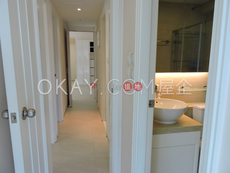 Luxurious 3 bedroom in Mid-levels West | Rental | Palatial Crest 輝煌豪園 Rental Listings