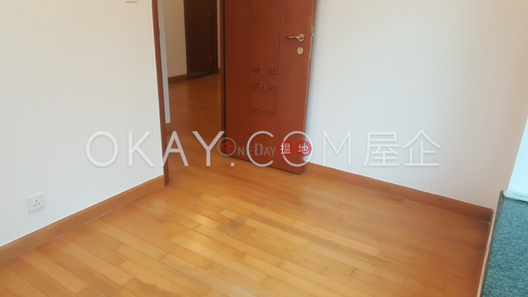 HK$ 31,000/ month | 2 Park Road | Western District, Rare 2 bedroom with balcony | Rental