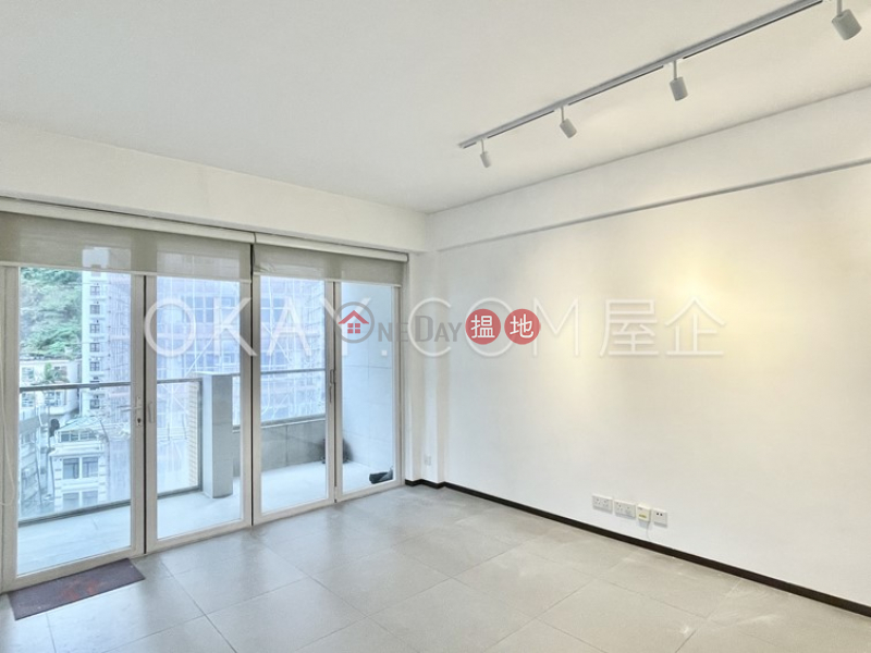 HK$ 19M, Igloo Residence Wan Chai District, Elegant 2 bedroom on high floor with rooftop & balcony | For Sale