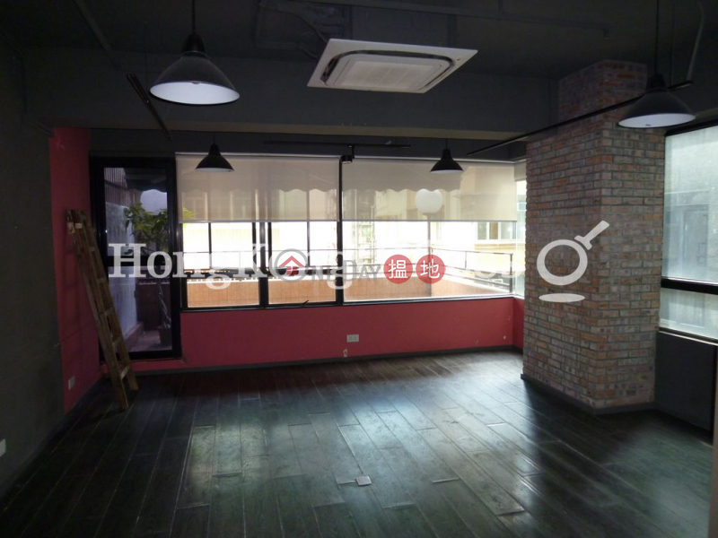 Property Search Hong Kong | OneDay | Office / Commercial Property Rental Listings Office Unit for Rent at Prosperous Commercial Building