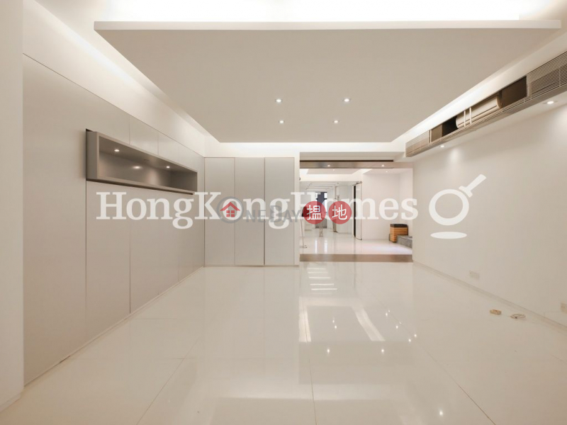 Property Search Hong Kong | OneDay | Residential Rental Listings | 3 Bedroom Family Unit for Rent at Kam Yuen Mansion