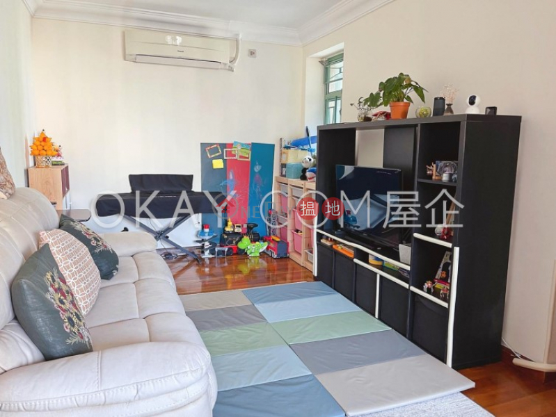 Unique 3 bedroom in Wan Chai | Rental, Royal Court 皇朝閣 Rental Listings | Wan Chai District (OKAY-R54610)