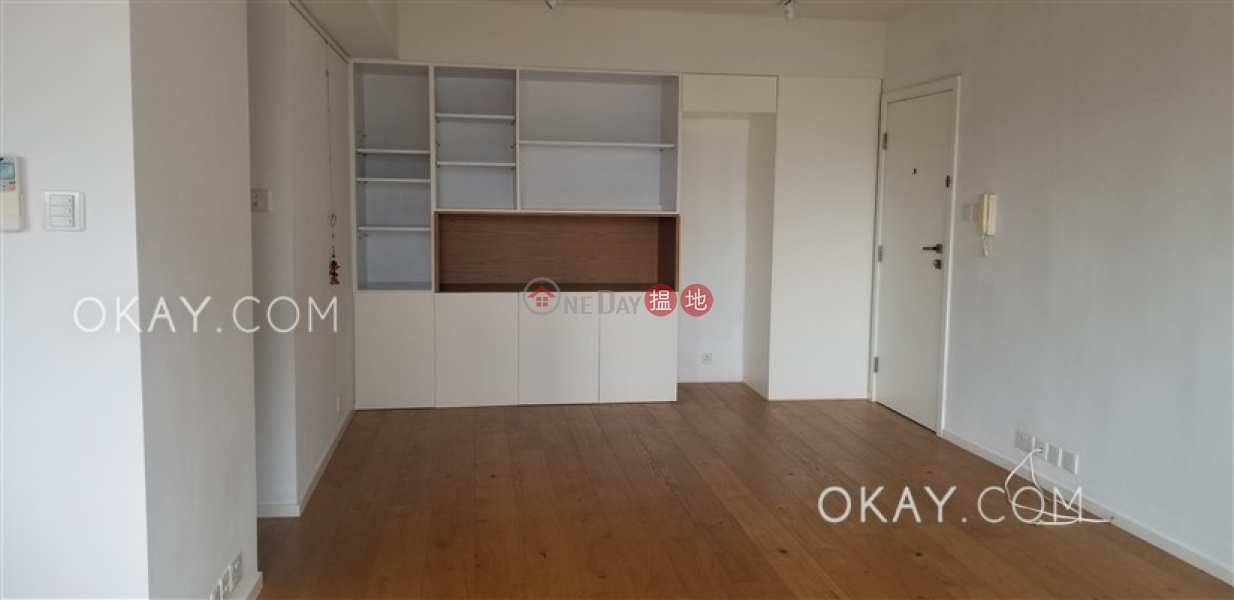 Property Search Hong Kong | OneDay | Residential, Sales Listings | Nicely kept 1 bedroom on high floor with balcony | For Sale