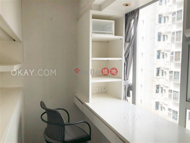 HK$ 15,000/ month | Wah Fai Court Western District, Intimate 1 bedroom on high floor | Rental