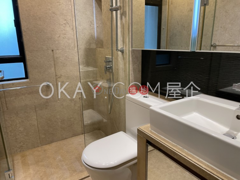 Stylish 3 bedroom with parking | For Sale | Hillsborough Court 曉峰閣 Sales Listings