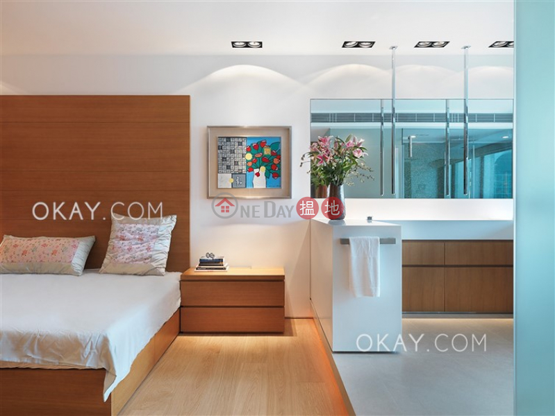 HK$ 250,000/ month | 13-25 Ching Sau Lane, Southern District | Luxurious house with terrace, balcony | Rental