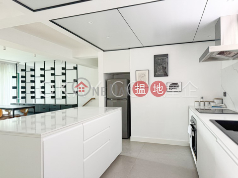 Unique house with rooftop & balcony | For Sale | Villa Gold Finch 金豪花園 _0